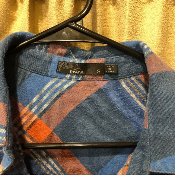 Prana flannel pullover - Picture 2 of 4